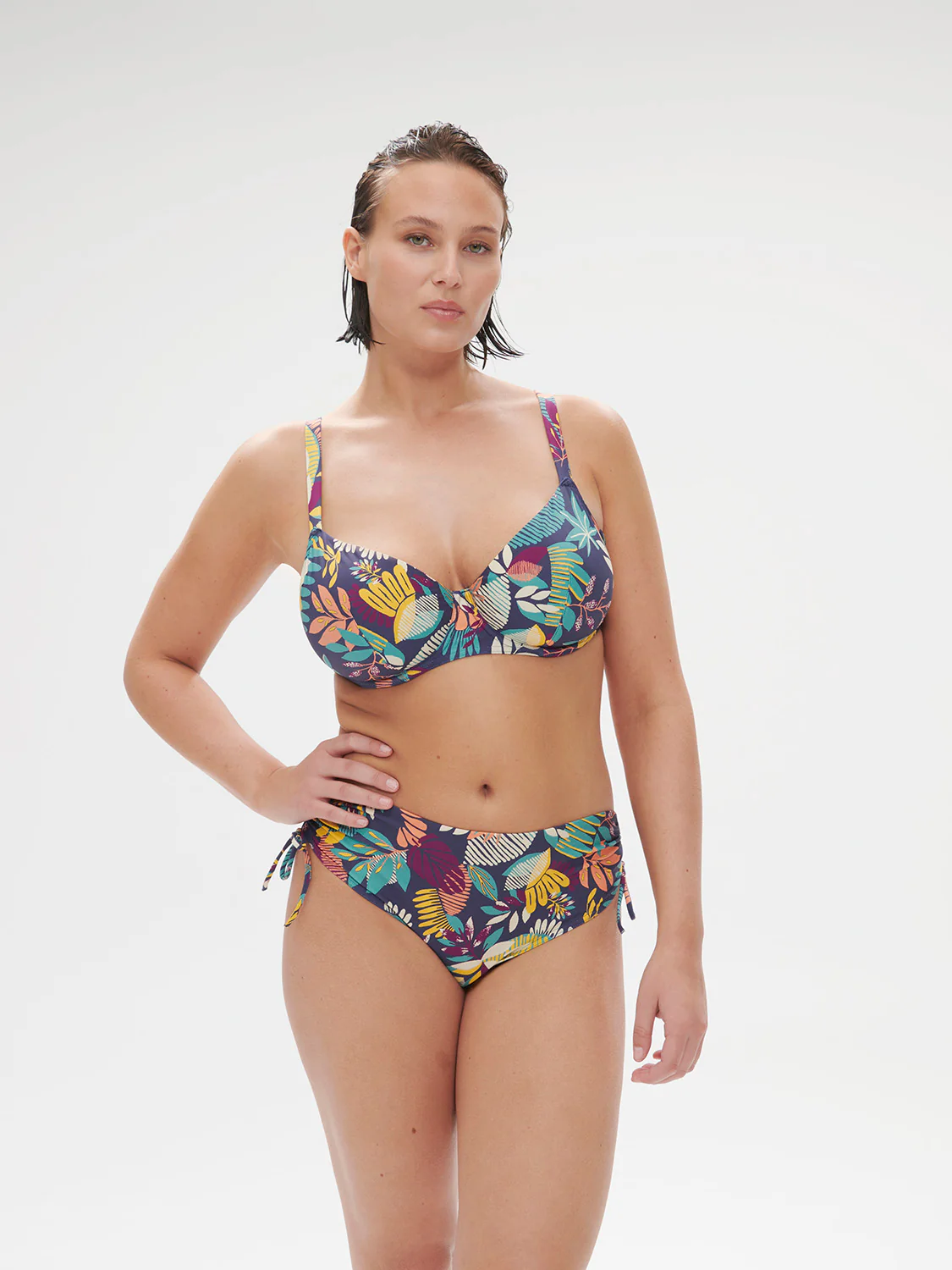 High-waist bikini brief - Seaside Blue Print - Image 9