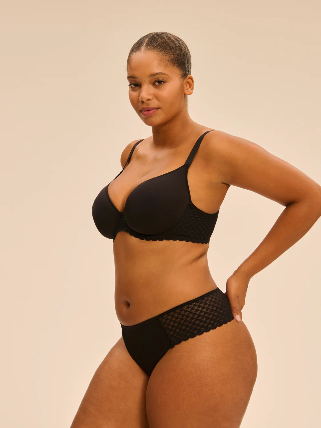 Indented shorty - Black - Image 8