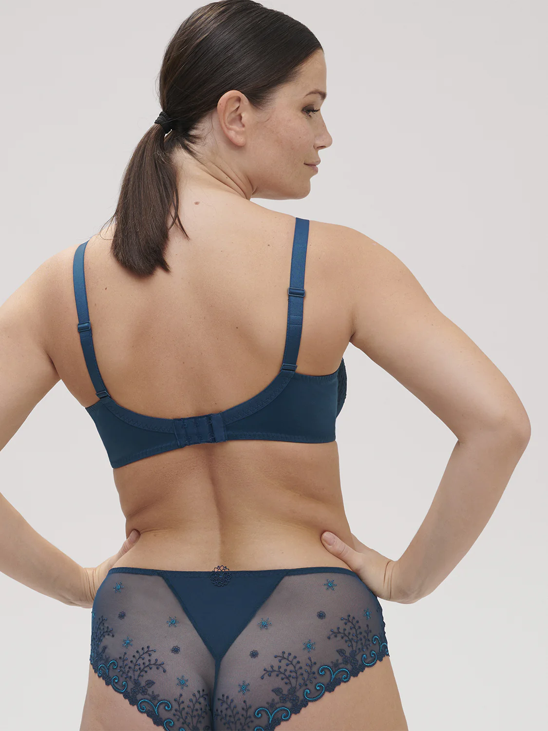 Plunging underwired bra - Prestige Blue - Image 8