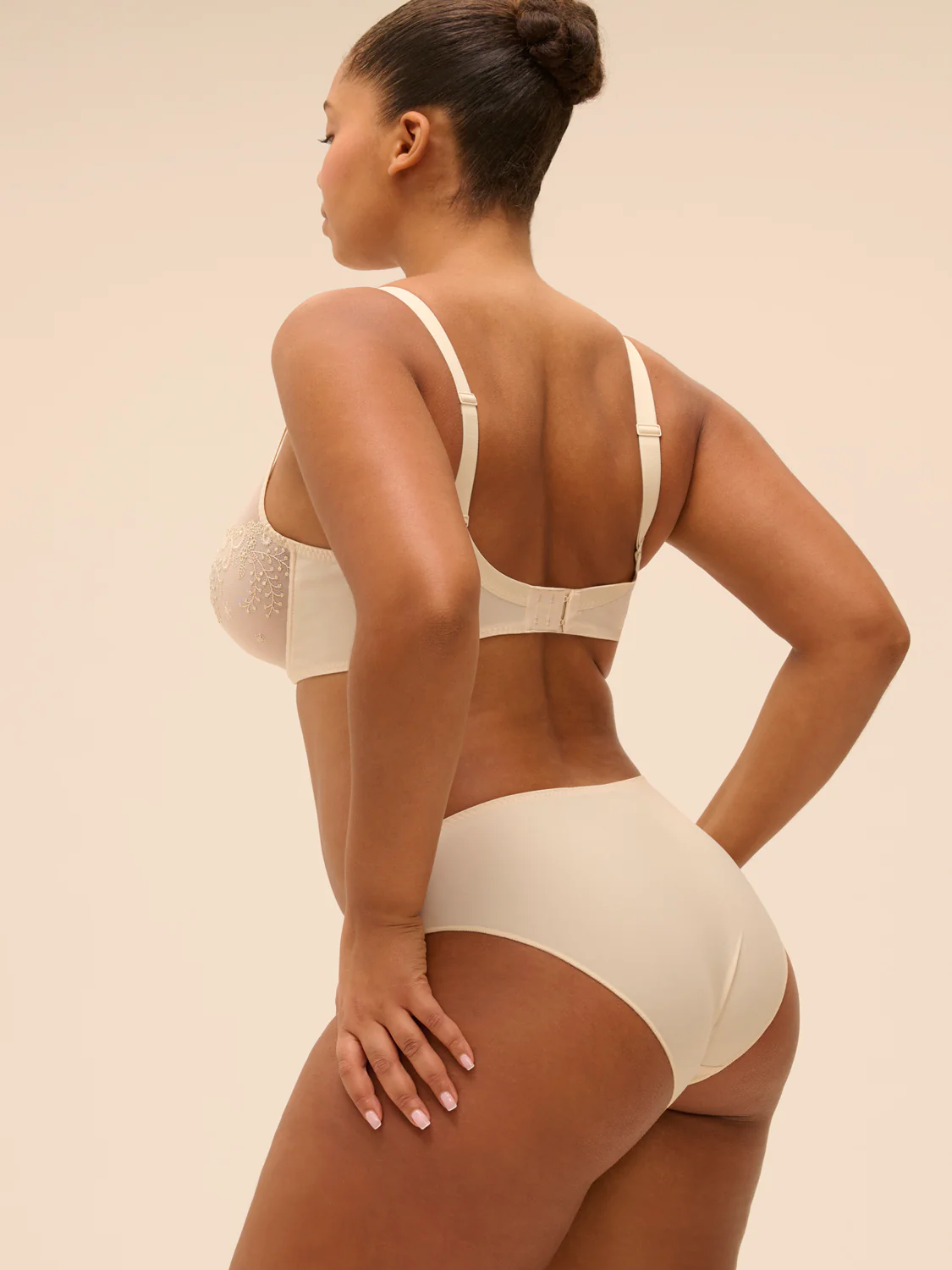 Plunging underwired bra - Topaz Beige - Image 14