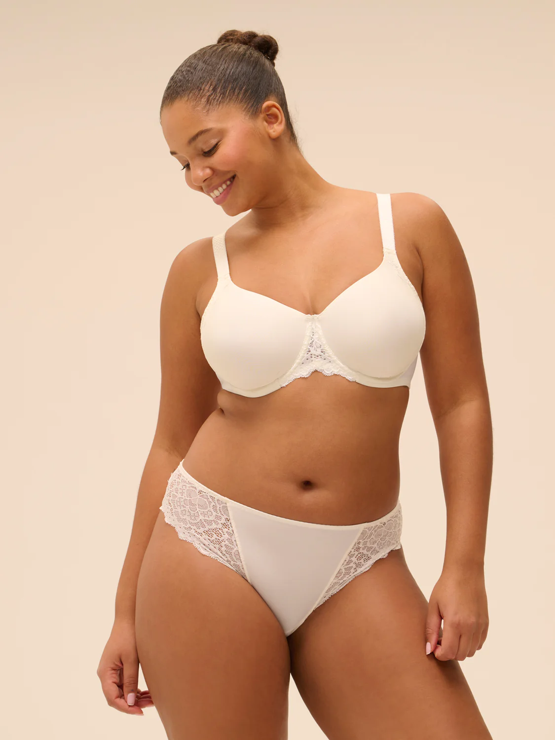Rigid moulded bra - Natural - Image 5