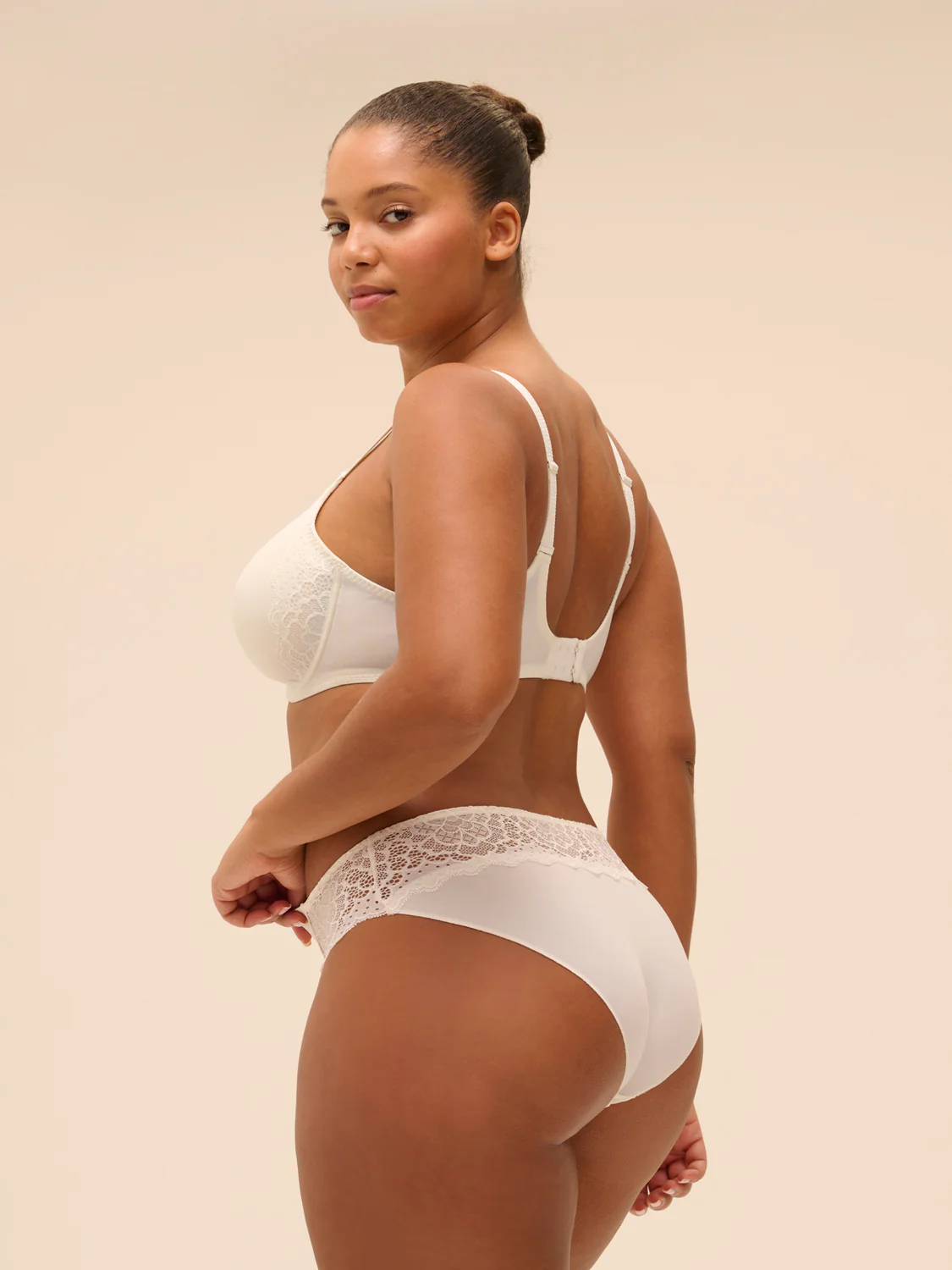 Rigid moulded bra - Natural - Image 6