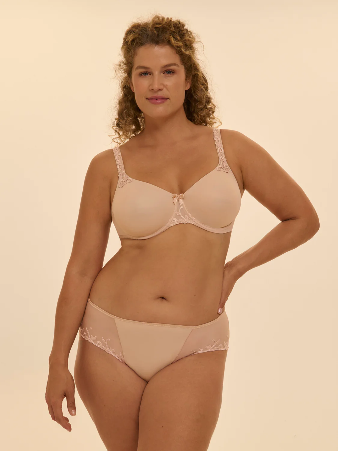 Rigid moulded bra - Peau rosée - Image 5