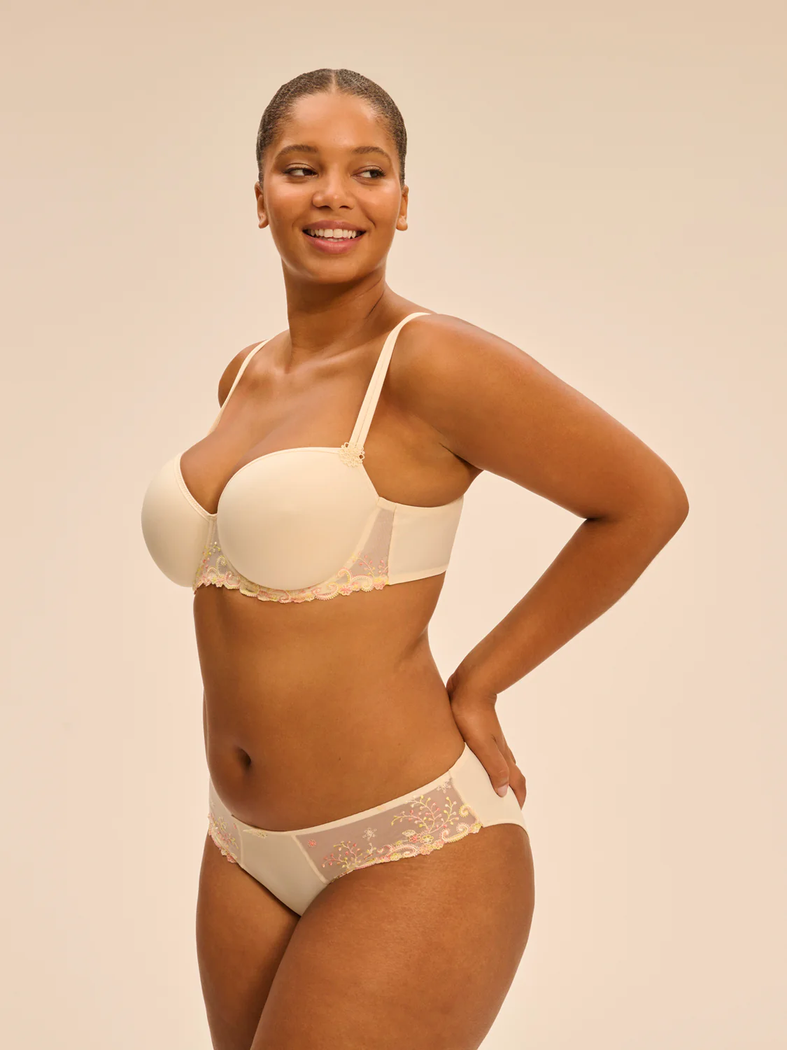 Squared neckline spacer bra - Pampa - Image 8