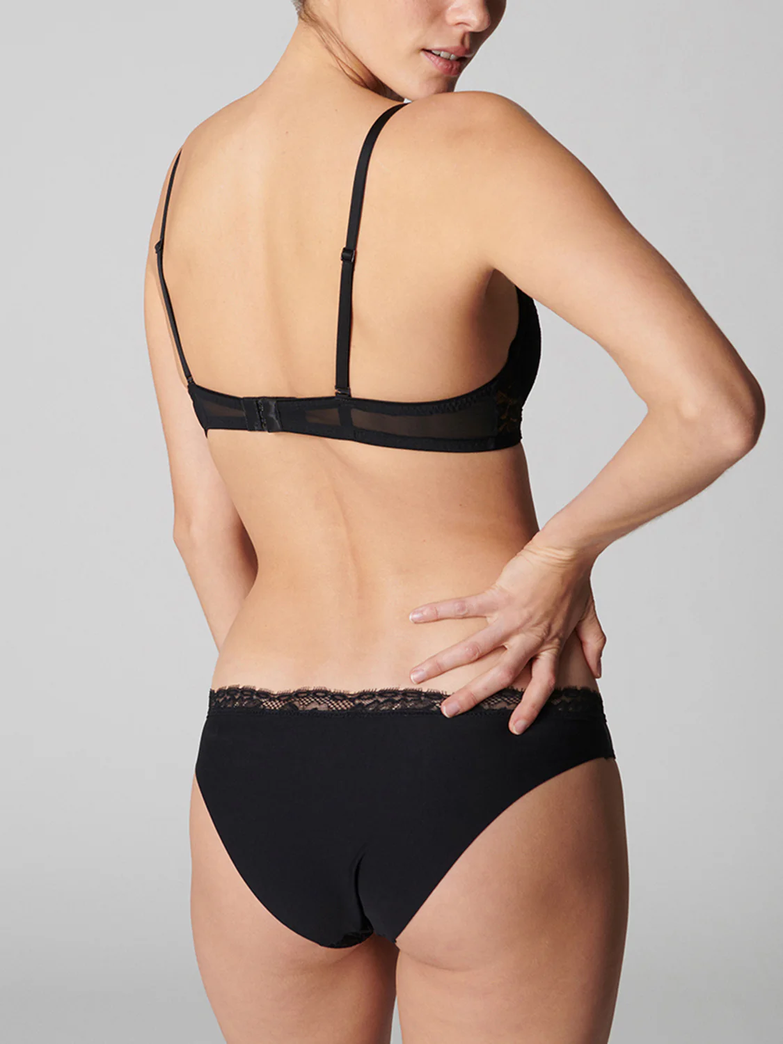 Triangle push-up bra - Black - Image 2